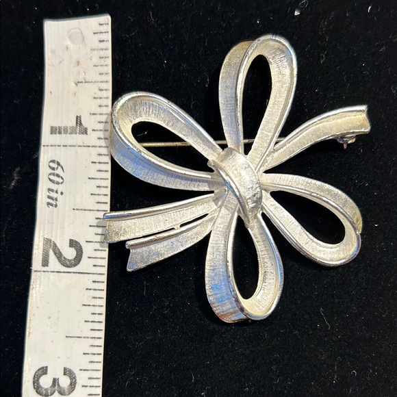 Monet Silver Ribbon Brooch - Picture 3 of 3